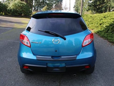 Used 2012 MAZDA MAZDA2 Touring image 10