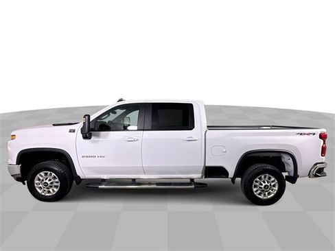 Used 2025 Chevrolet Silverado 2500 LT w/ Convenience Package image 5