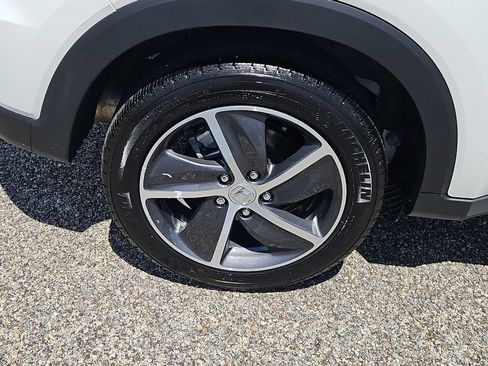 Certified 2022 Honda HR-V EX image 9