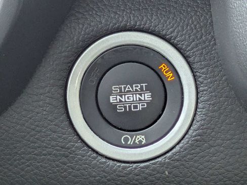 Used 2025 RAM 1500 Big Horn AWD/4WD image 34
