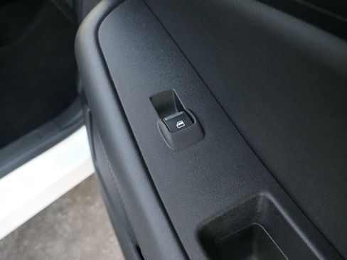 Used 2020 Ford Edge SEL w/ Convenience Package image 24