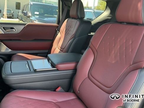 Certified 2026 INFINITI QX80 Autograph w/ Premium Cargo Package image 23