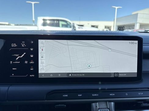 New 2027 Kia Telluride S w/ Towing Package image 21