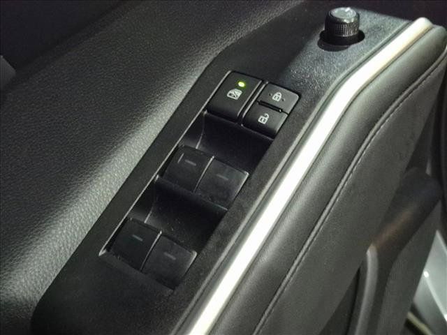 Used 2026 Toyota Highlander XLE AWD/4WD image 13