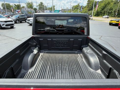 Used 2023 Jeep Gladiator Overland image 30