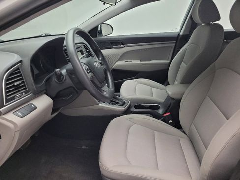 Used 2018 Hyundai Elantra SE FWD image 17