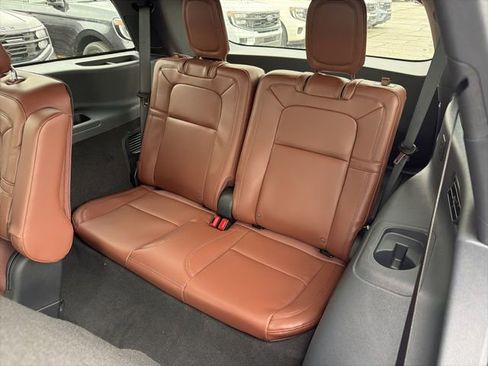 New 2026 Lincoln Aviator Reserve AWD/4WD image 12
