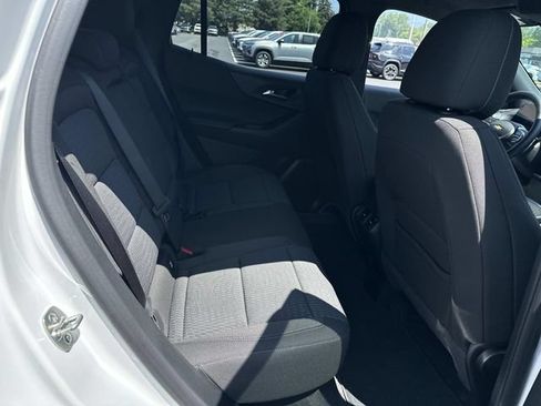 Used 2026 Chevrolet Equinox LT FWD image 24