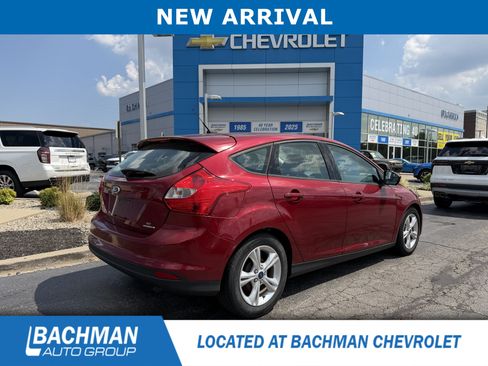 Used 2014 Ford Focus SE w/ SE Winter Package FWD image 7