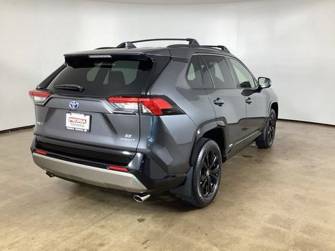 Used 2024 Toyota RAV4 SE AWD/4WD image 5