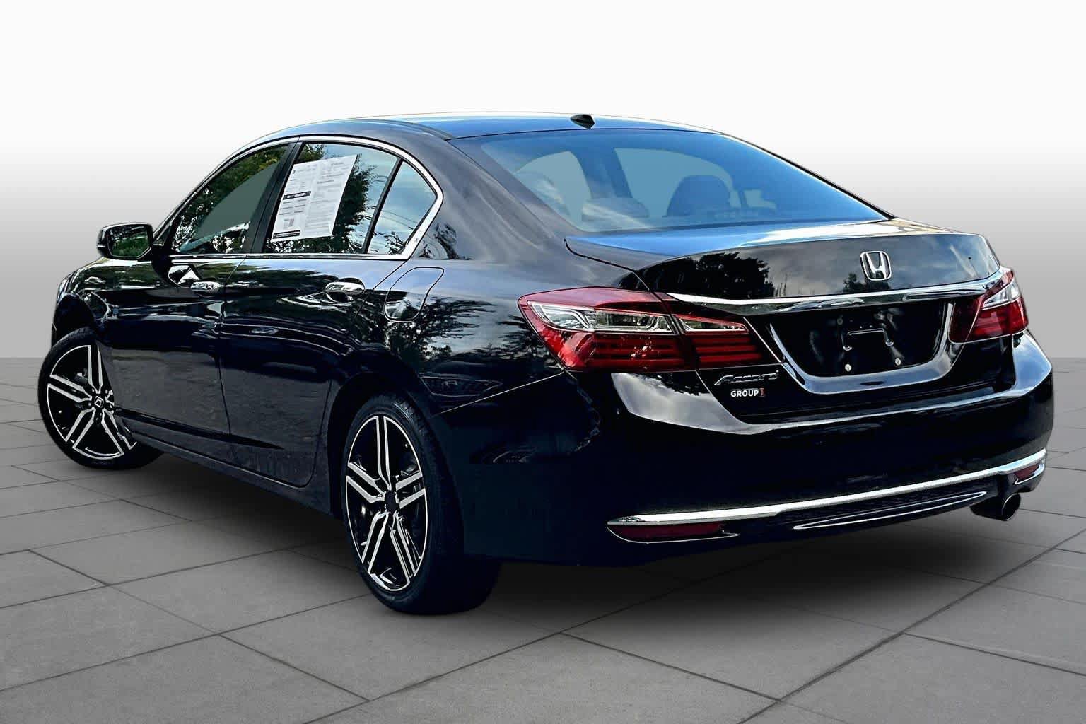 Used 2016 Honda Accord EX image 12
