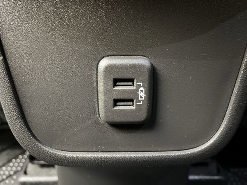 Certified 2023 Chevrolet Equinox LT image 12