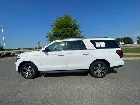 Used 2024 Ford Expedition Max Limited RWD image 4