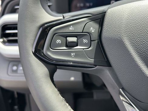 New 2027 Chevrolet Bolt LT w/ Comfort Package FWD image 21