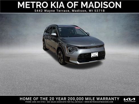 Used 2024 Kia Niro Wind w/ Wind Preserve Package FWD image 9