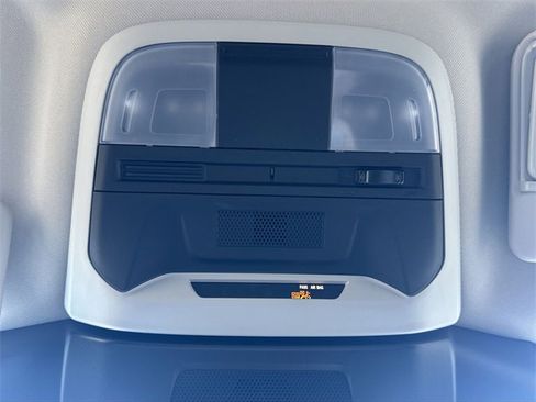 Certified 2025 Subaru Impreza 2.0i image 17