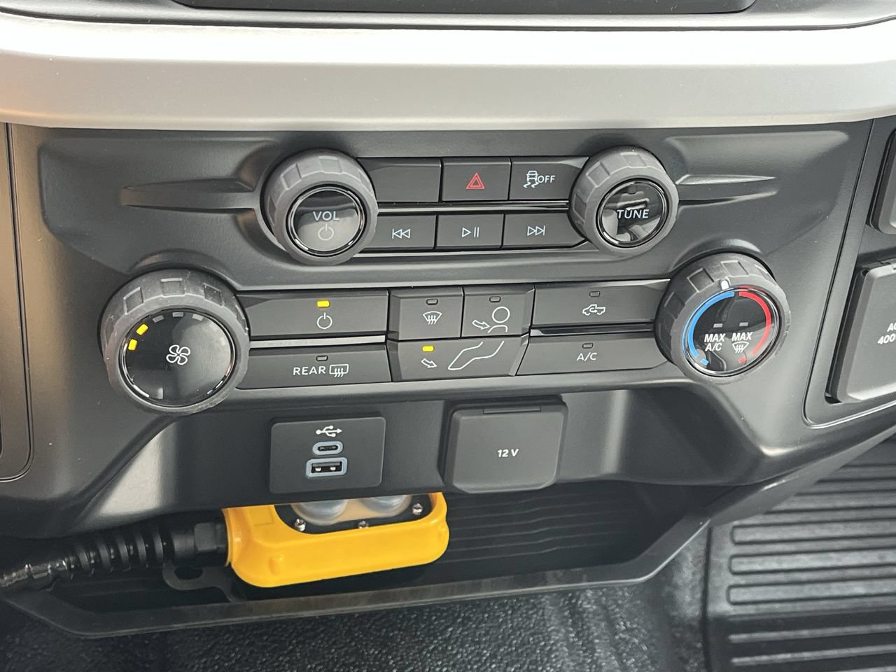 New 2026 Ford F550 4x4 Supercab Super Duty image 19