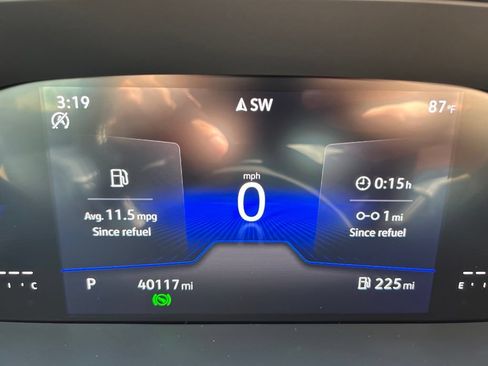 Used 2024 Volkswagen Taos SE w/ MDO Package FWD image 26