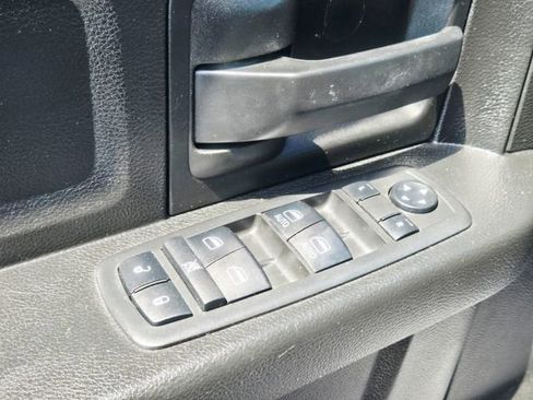 Used 2019 RAM 1500 Express w/ Wheel & Sound Group AWD/4WD image 30