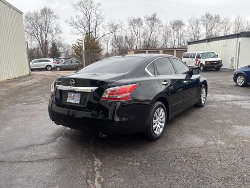 Used 2014 Nissan Altima 2.5 S w/ Display Audio Package image 5