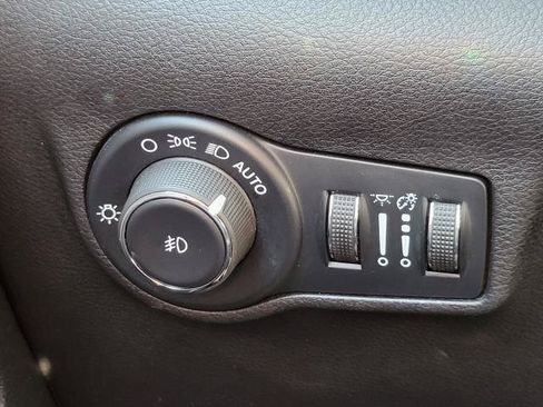 Used 2024 Jeep Compass Latitude AWD/4WD image 14