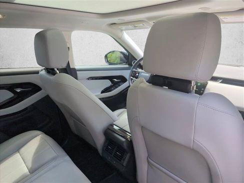 Used 2024 Land Rover Range Rover Evoque S AWD/4WD image 24