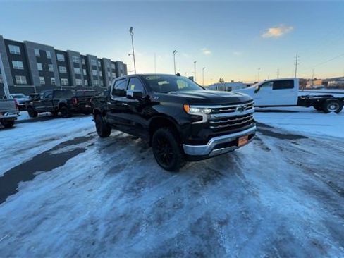 Used 2023 Chevrolet Silverado 1500 LTZ image 2