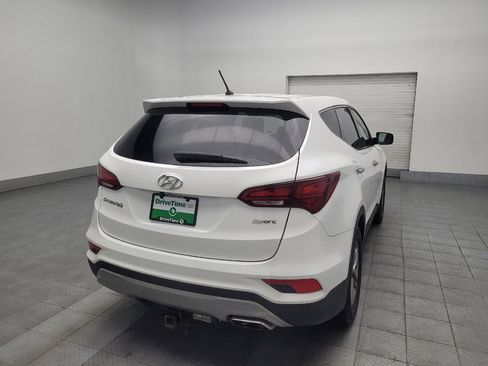 Used 2018 Hyundai Santa Fe Sport image 9