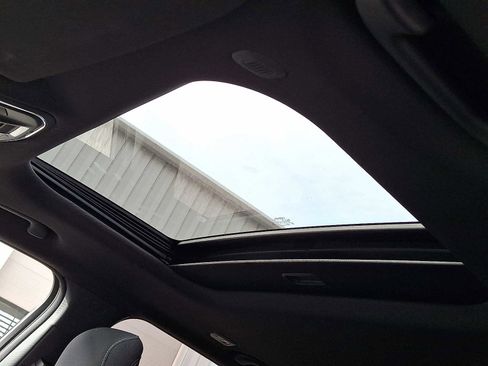 New 2025 Jeep Grand Cherokee Laredo X image 10