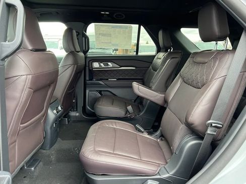 New 2026 Ford Explorer Platinum w/ LUX Leather Package AWD/4WD image 5