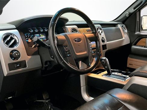 Used 2011 Ford F150 Lariat w/ Lariat Chrome Pkg image 17