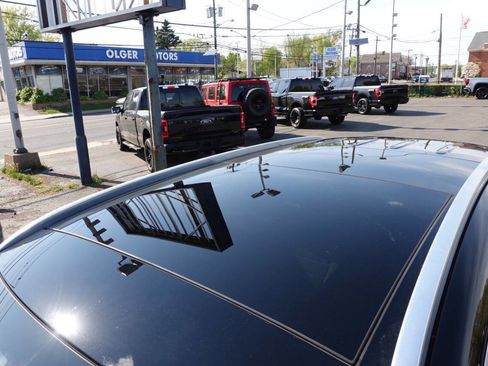 Used 2019 Mercedes-Benz GLC 300 4MATIC image 8