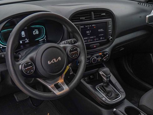 Certified 2024 Kia Soul LX w/ Option Group 015 image 9