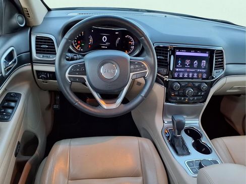 Used 2019 Jeep Grand Cherokee Limited image 14