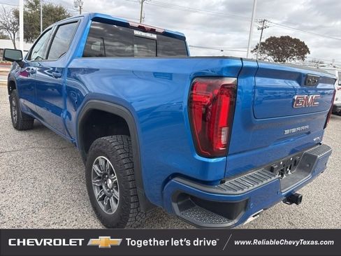 Certified 2024 GMC Sierra 1500 AT4 w/ Technology Package image 5