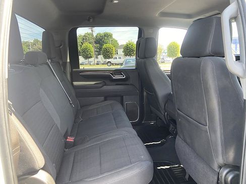 Used 2025 Chevrolet Silverado 2500 LT w/ Convenience Package AWD/4WD image 18