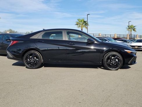 New 2026 Hyundai Elantra Sport image 25