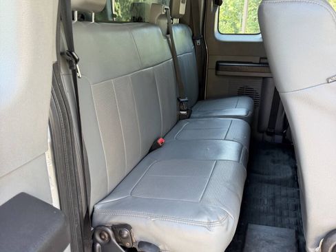 Used 2016 Ford F550 4x4 SuperCab Super Duty image 20