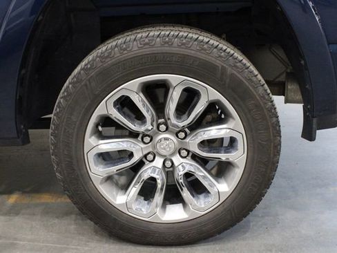 Used 2020 RAM 1500 Laramie w/ Sport Appearance Package image 40