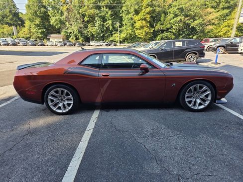 Used 2020 Dodge Challenger R/T Scat Pack RWD image 7
