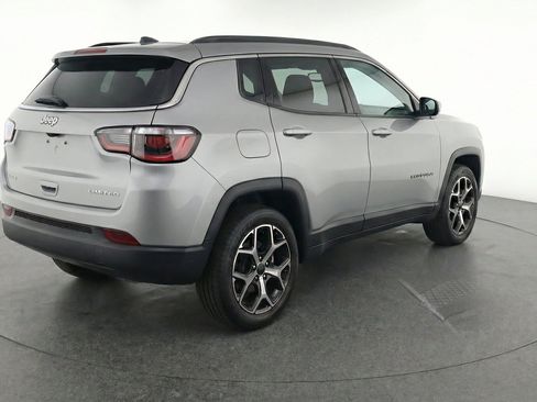 Used 2025 Jeep Compass Limited AWD/4WD image 9