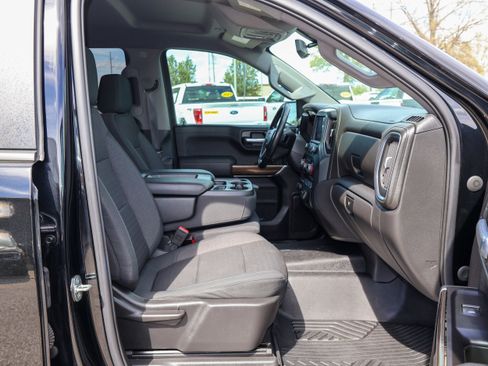 Used 2020 Chevrolet Silverado 1500 RST image 28