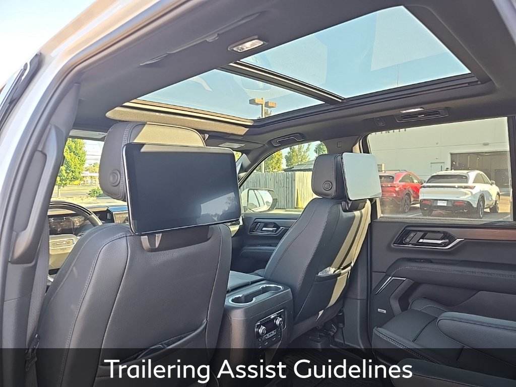 Used 2025 GMC Yukon Denali w/ Denali Reserve Package AWD/4WD image 23
