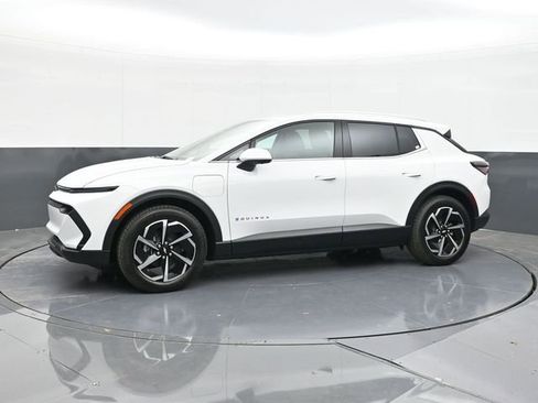 New 2026 Chevrolet Equinox EV LT FWD image 5