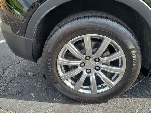 Used 2019 Cadillac XT4 Premium Luxury FWD image 7
