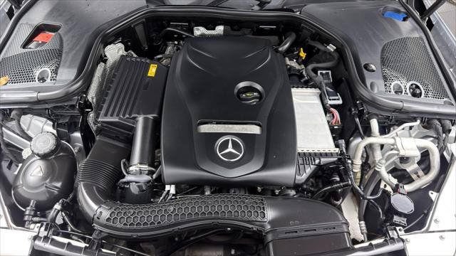 Used 2018 Mercedes-Benz E 300 4MATIC w/ Premium 1 Package image 39