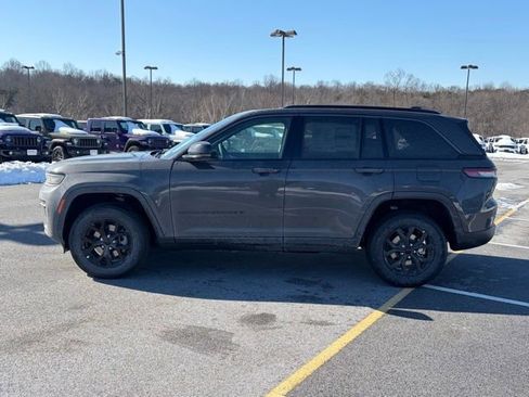 New 2026 Jeep Grand Cherokee Altitude AWD/4WD image 4
