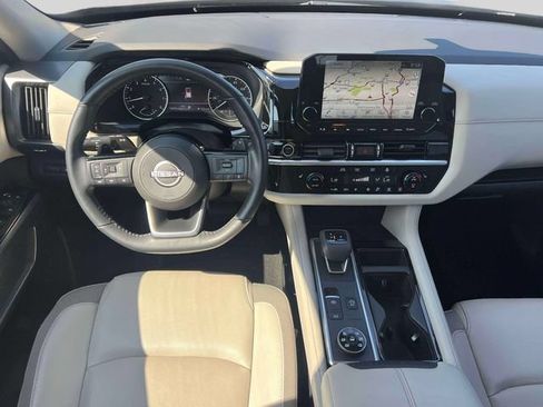 Certified 2023 Nissan Pathfinder SL AWD/4WD image 13