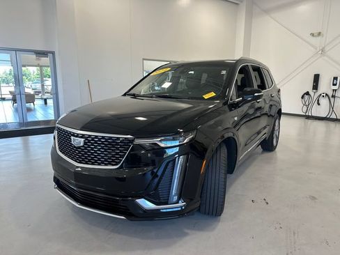 Certified 2024 Cadillac XT6 Premium Luxury AWD/4WD image 5