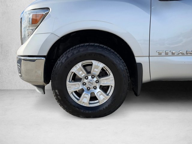 Used 2018 Nissan Titan SV AWD/4WD image 28